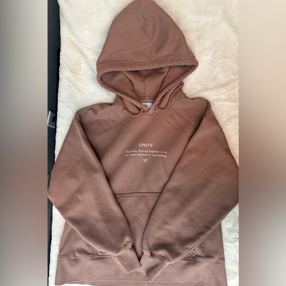 TNA Sweaters - TNA aritzia unity cozy AF fleece boyfriend hoodie